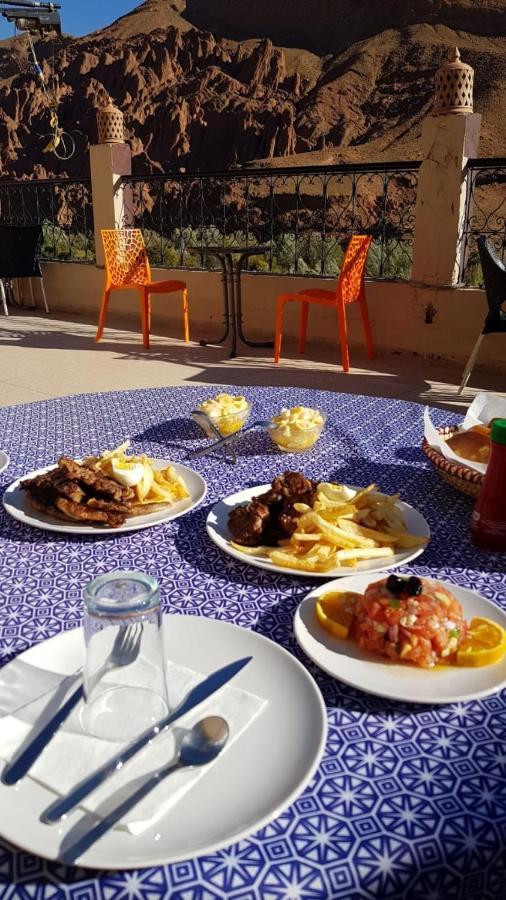 Auberge Restaurant Zahra Boumalne Buitenkant foto